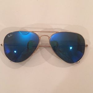 blue ray ban aviators!